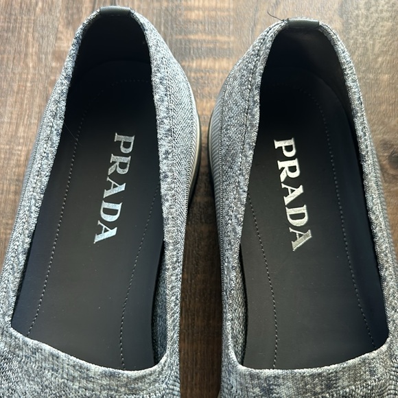 Prada knit loafers. Great condition. Size 9 - Picture 3 of 8